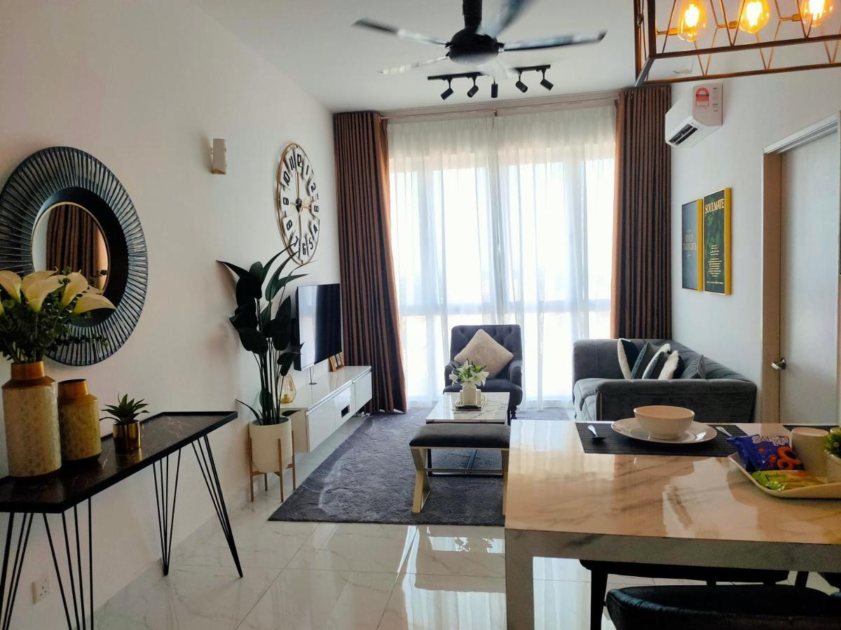 Izz'Man Homestay Level 33 Troika Kota Bharu Eksteriør bilde